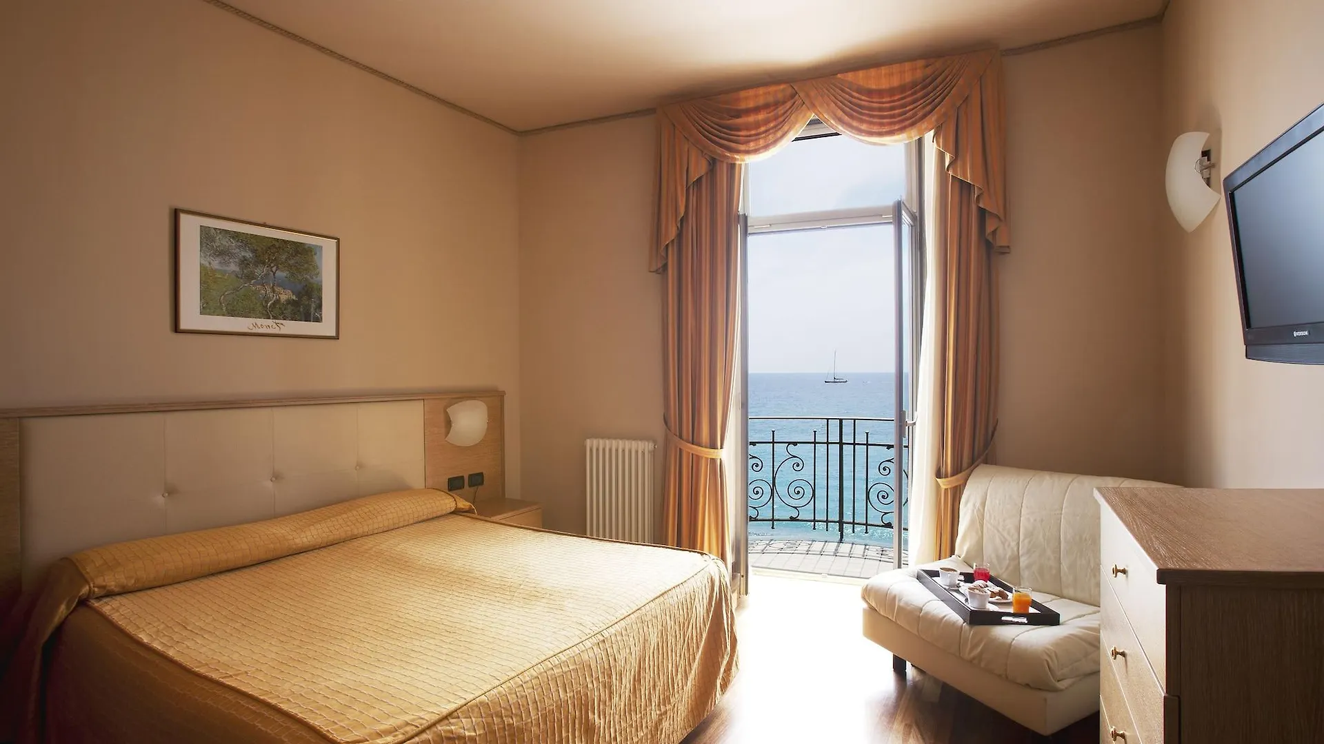 Hotel Parigi & Spa Bordighera 4*,  Italia