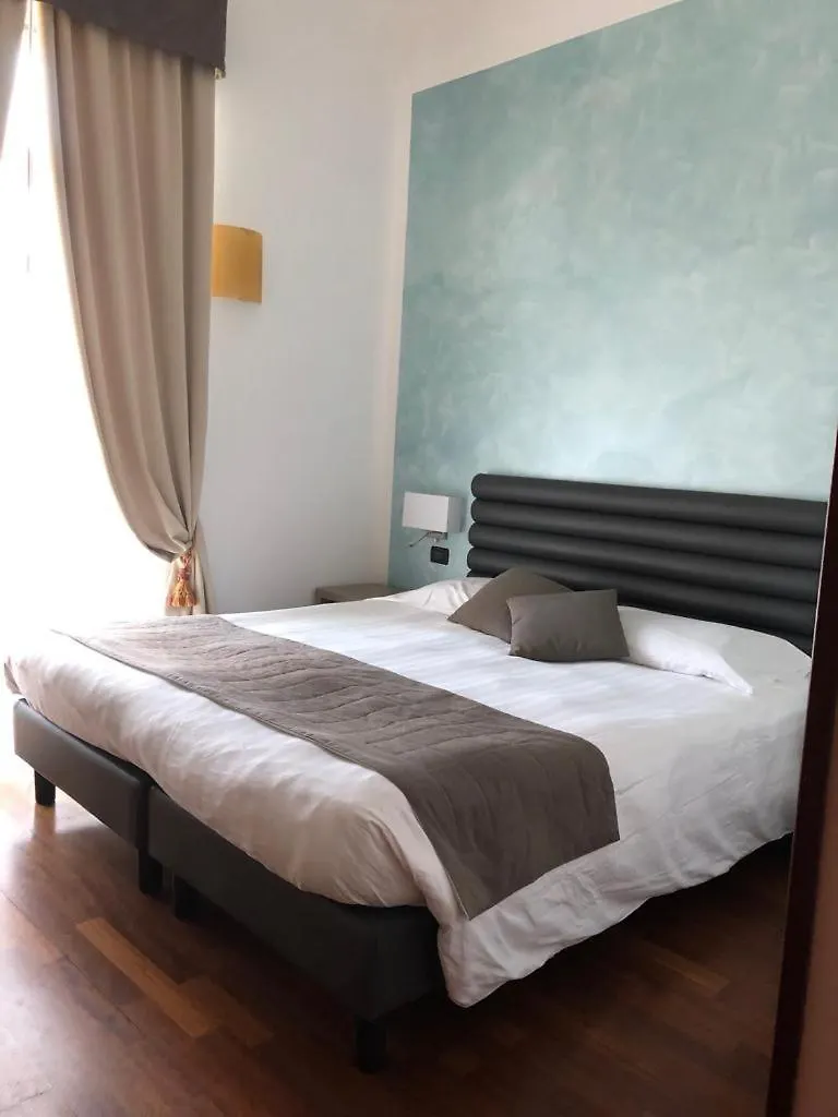 Hotel Parigi & Spa Bordighera 4*,